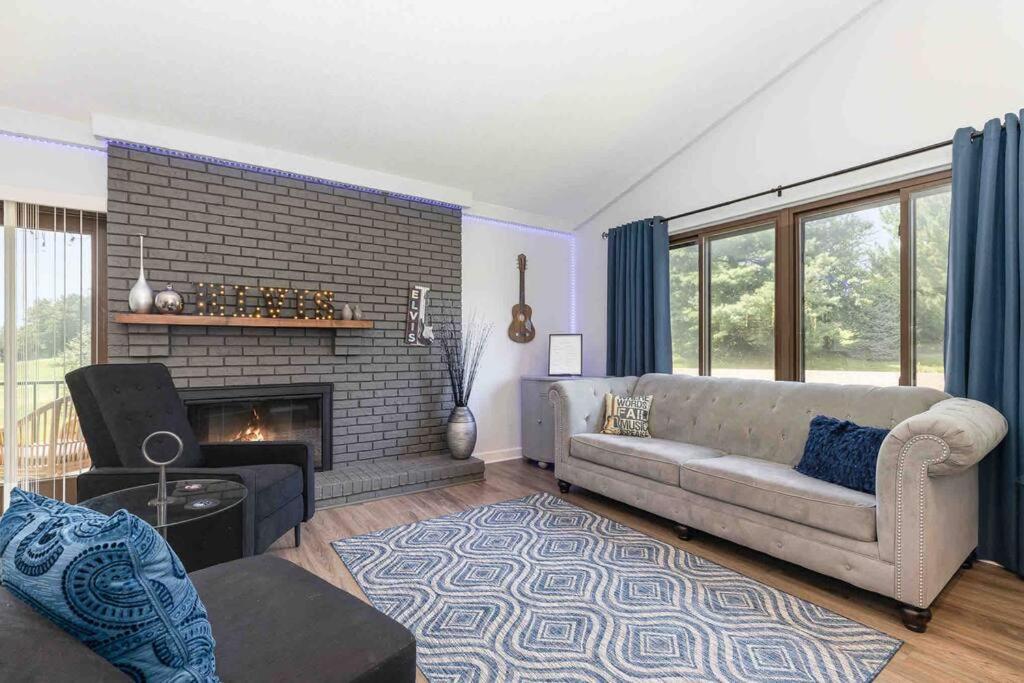 Large, Stunning Elvis Themed Condo,10 Min From Cvg Florence Exteriér fotografie
