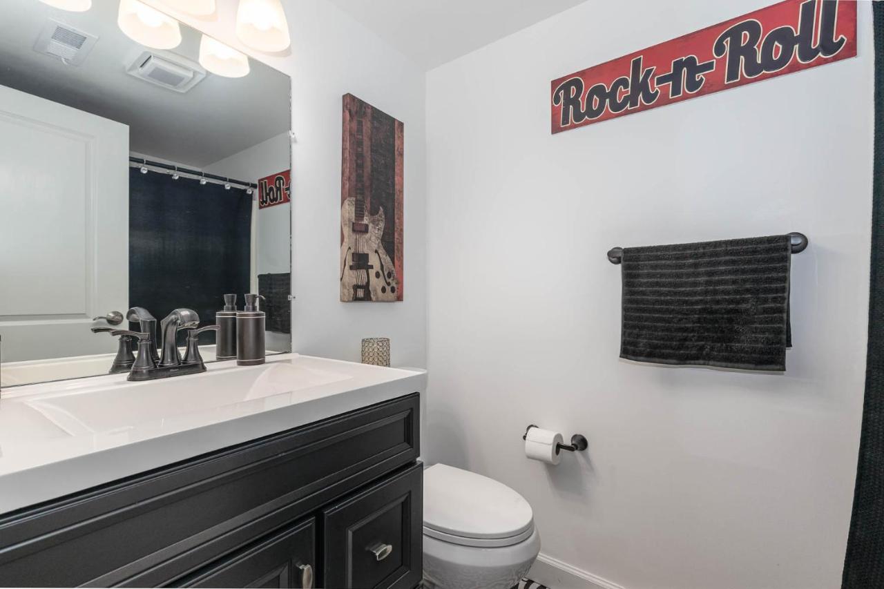 Large, Stunning Elvis Themed Condo,10 Min From Cvg Florence Exteriér fotografie