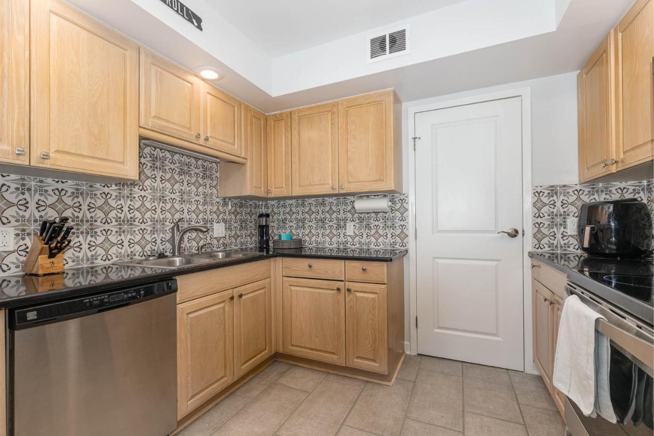 Large, Stunning Elvis Themed Condo,10 Min From Cvg Florence Exteriér fotografie