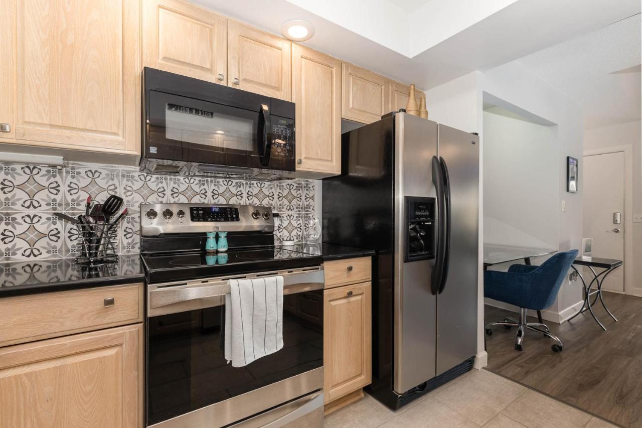 Large, Stunning Elvis Themed Condo,10 Min From Cvg Florence Exteriér fotografie