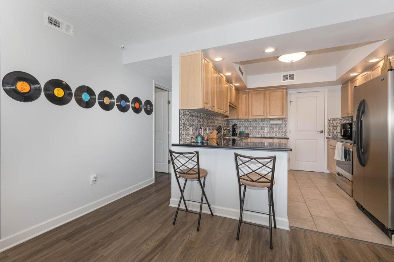 Large, Stunning Elvis Themed Condo,10 Min From Cvg Florence Exteriér fotografie